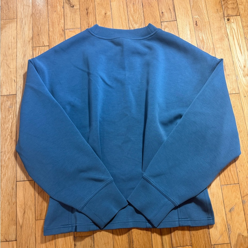 Women’s Blue Sweater #726 - Picture 2 of 7